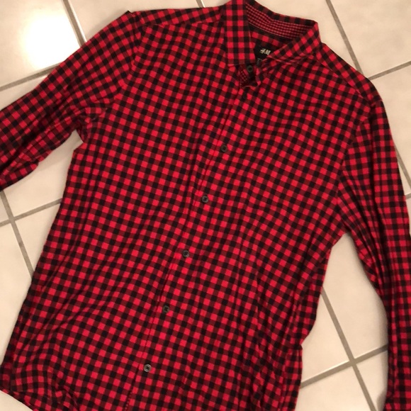 Mens #SlimFit H&M mini #BuffaloCheck button down (size: Small), #Red & #Black - Picture 2 of 4